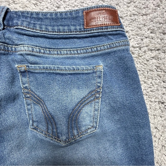 Hollister Jeans Womens 9 Long Low Rise Boot Cut Y2K Vintage Stretch Denim Clean - Picture 3 of 4